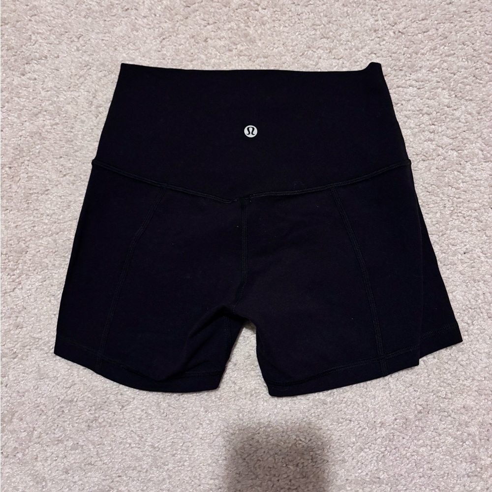lululemon athletica Women's Black High-Waisted Shorts